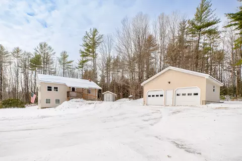 55 Lake St, New Vineyard, ME 04956
