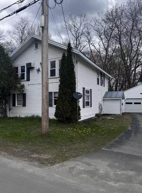 8 Preble Ave, Madison, ME 04950