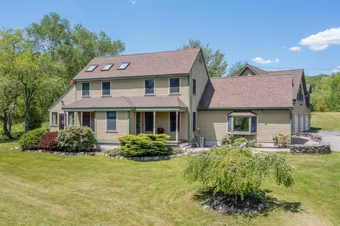 453 Union Rd, Appleton, ME 04862