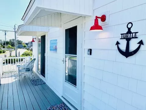 542 Ocean Ave, Wells, ME 04090