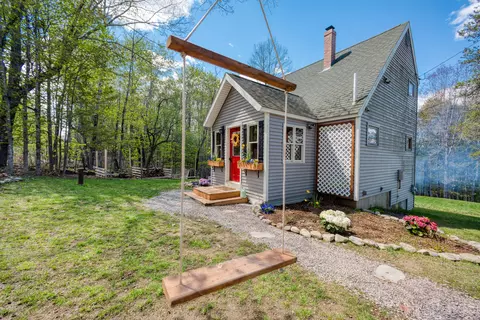 406 Pinnacle Rd, Canaan, ME 04924