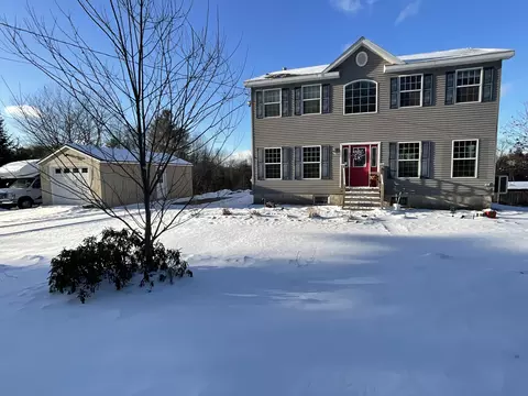376 Main St N, Searsmont, ME 04973
