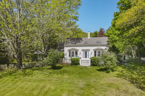 120 Barnestown Rd, Camden, ME 04843