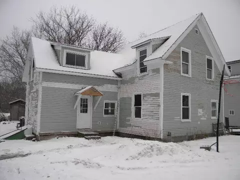 19 Depot St, Mattawamkeag, ME 04459