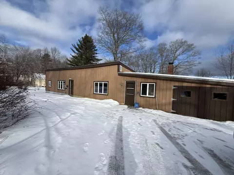 308 Whittier Rd, Farmington, ME 04938