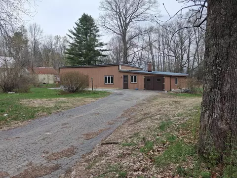 308 Whittier Rd, Farmington, ME 04938