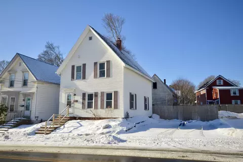 131 Parker St, Brewer, ME 04412