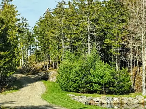 Undisclosed, Saint George, ME 04860