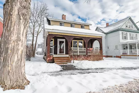 211 Maple St, Bangor, ME 04401
