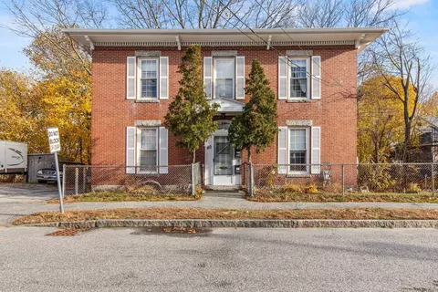 40 High St, Auburn, ME 04210