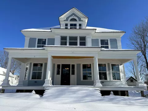 131 Madison Ave, Skowhegan, ME 04976
