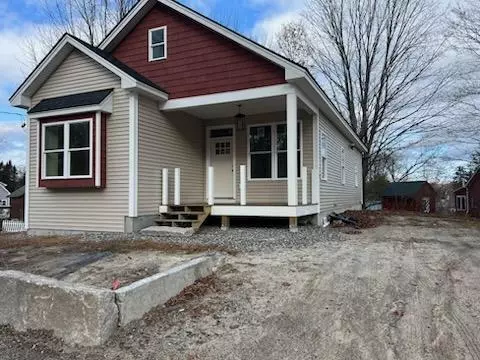 18 Fowler St, Bridgton, ME 04009