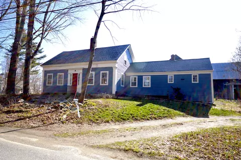 42 Fowler Rd, Orrington, ME 04474
