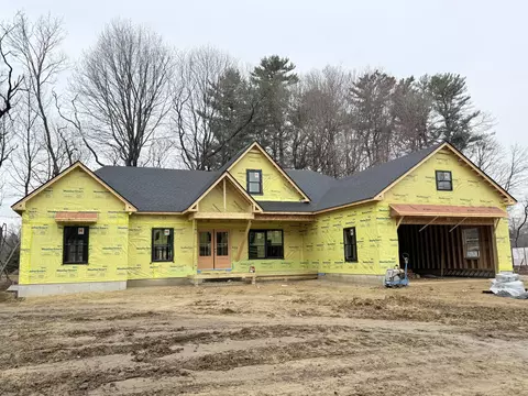 3 Walker Dr #101, Saco, ME 04072