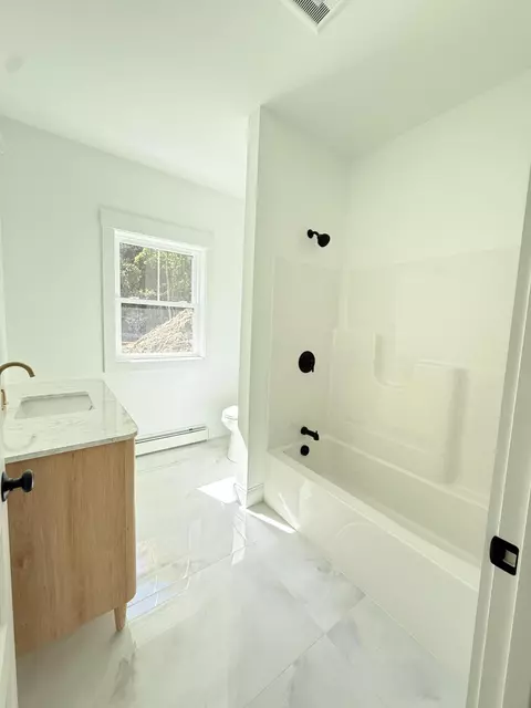 Bath - 3 Walker Dr #101, Saco, ME 04072 photo 1 of 5