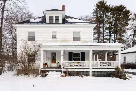 15 North St, Dixfield, ME 04224