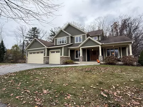 13 Hamlin St, Cape Elizabeth, ME 04107