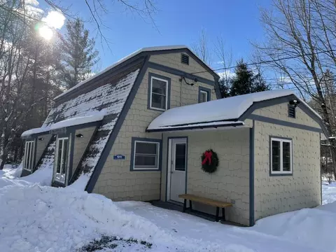 1011 Little Poplar Stream Rd, Carrabassett Valley, ME 04947