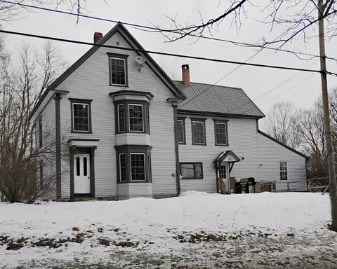 119 Town Farm Rd, Farmington, ME 04938