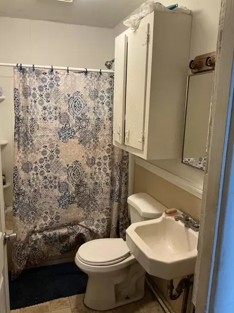 Bath - 336 Main St, Corinth, ME 04427 photo 2 of 3