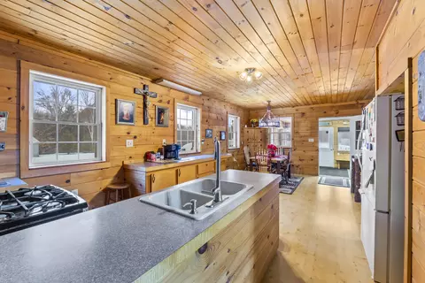 Kitchen - 25 Old Bingham Rd, Solon, ME 04979 photo 5 of 7