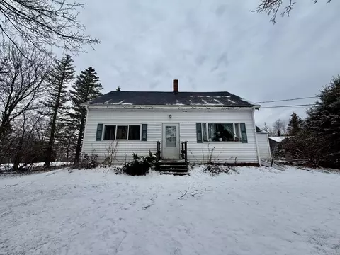 6 Case Dr, Lubec, ME 04652