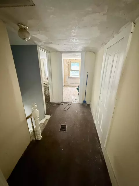 Entry Way - 6 Case Dr, Lubec, ME 04652 photo 1 of 1