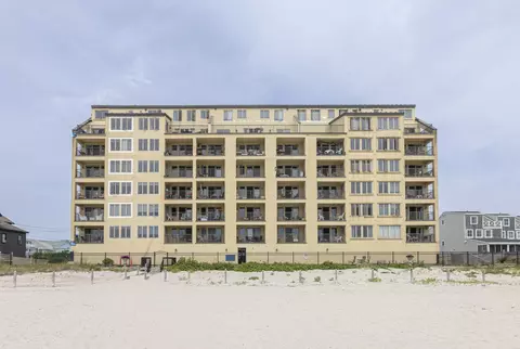 191 E Grand Ave #405, Old Orchard Beach, ME 04064