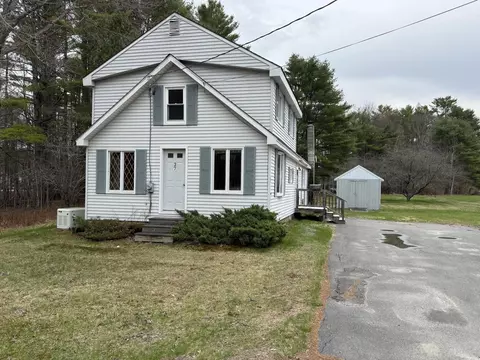 37 Pleasant St, Milo, ME 04463