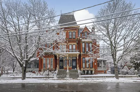117 Pine St #2, Portland, ME 04102