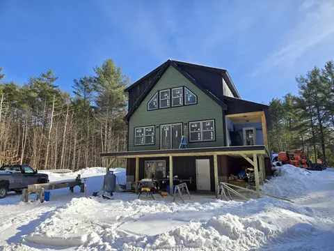 8 Pine Haven Ln, Bethel, ME 04217