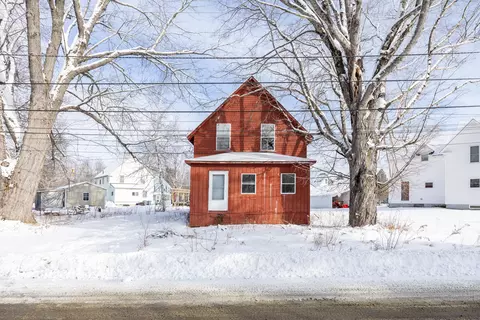 42 1st St, Milo, ME 04463