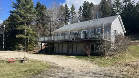 46 Kitty Ln, Tremont, ME 04612