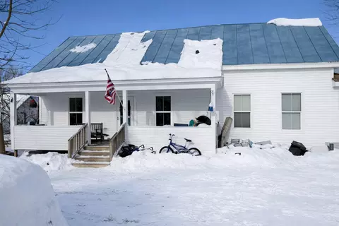 21 Main St, Wilton, ME 04294