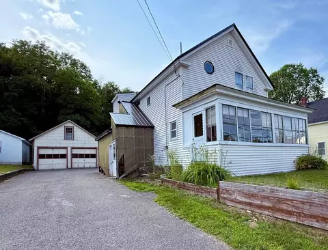 322 Katahdin Ave, Millinocket, ME 04462