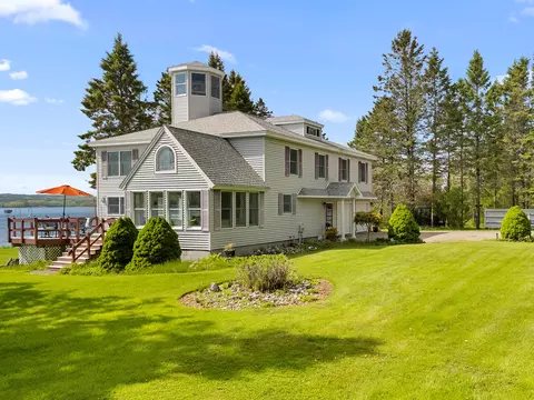 112 Rocky Point Rd, Stockton Springs, ME 04981