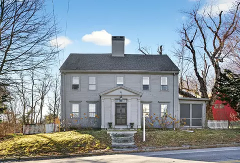 1346 Westbrook St, Portland, ME 04102