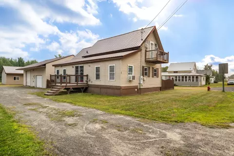 42 Lagrange Rd, Howland, ME 04448
