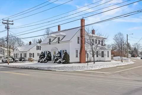 317 Alfred St #101, Biddeford, ME 04005