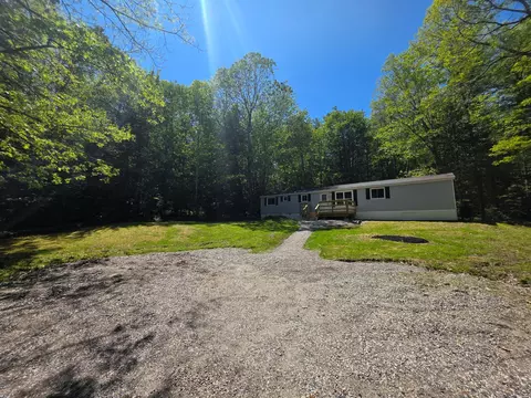 84 Willow Ln, Wiscasset, ME 04578