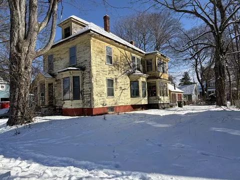 22 Berkeley St, Westbrook, ME 04092