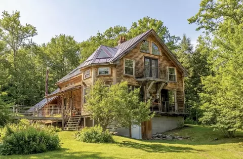 110 Middle Rd, New Portland, ME 04961