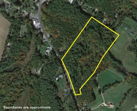 224 Shaker Rd, Gray, ME 04039