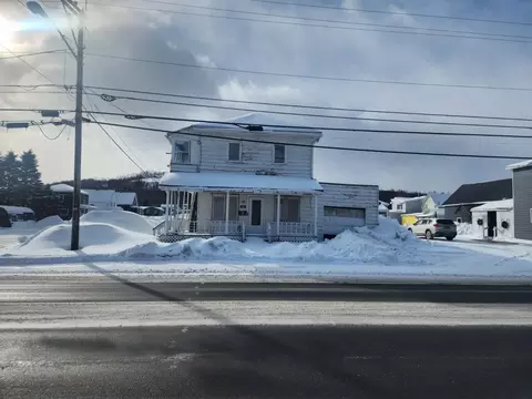 567 Main St, Van Buren, ME 04785