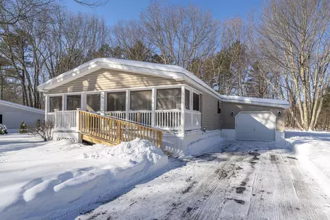 29 Chickadee Dr, Alfred, ME 04002