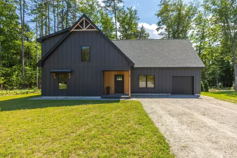 62 E Point Way, Norway, ME 04268