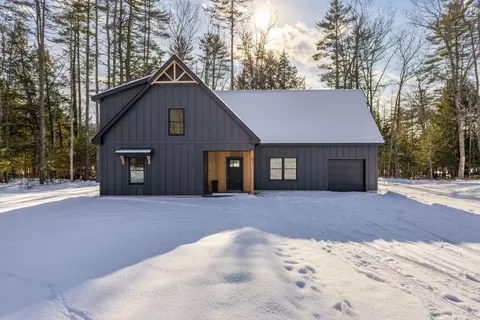62 E Point Way, Norway, ME 04268