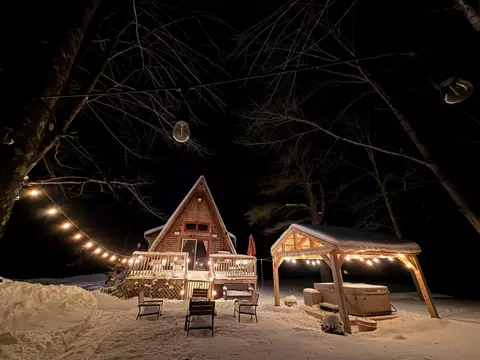 728 Black Rd, Kenduskeag, ME 04450