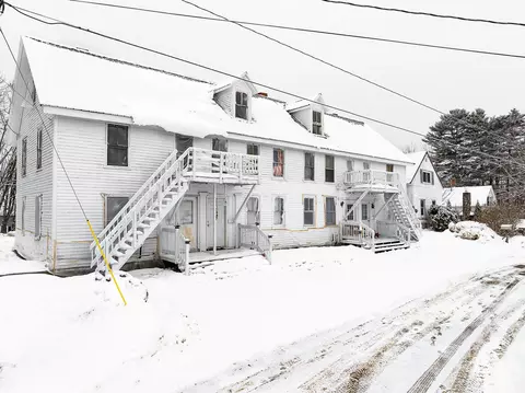 32 Center St, Kenduskeag, ME 04450