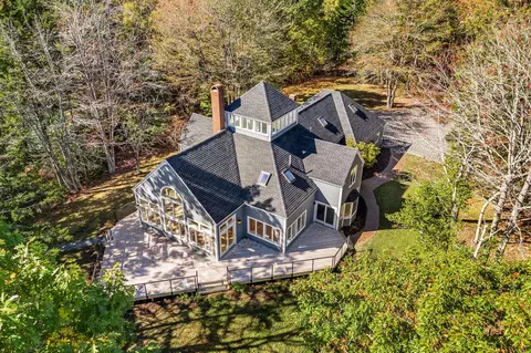 82 Falcon Ln, Lamoine, ME 04605